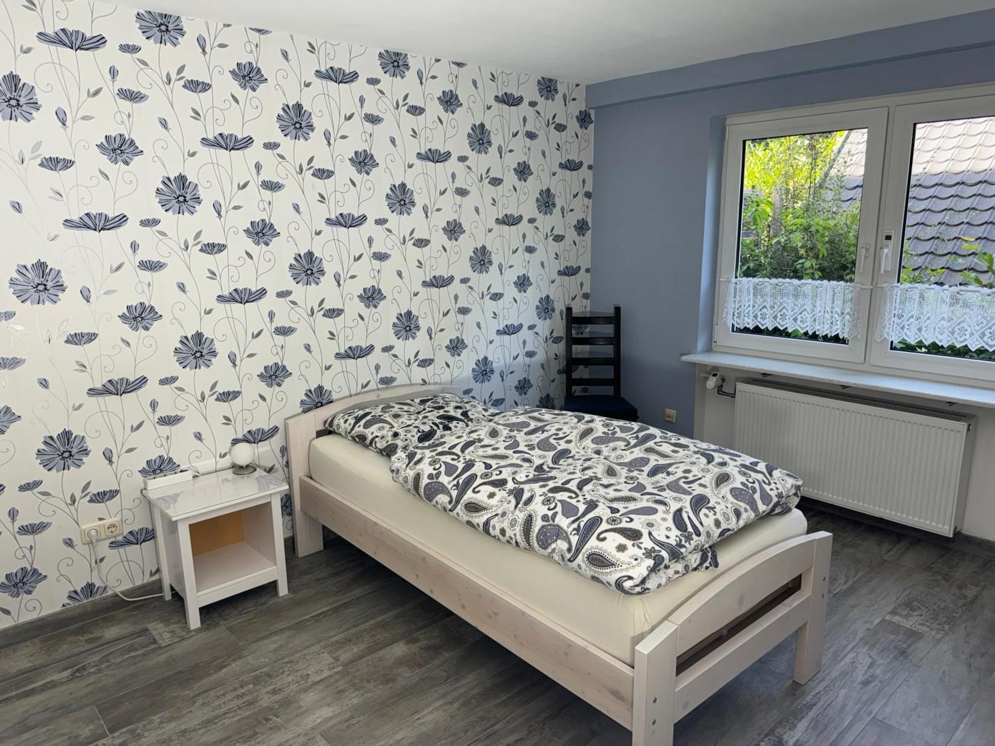 Messe-Apartment, 4 Schlafzimmer, 80 Qm, Garten - 6 Km Zur Messe, Verkehrsguenstig, Ruhig, Parkplaetze Nuremberg Bagian luar foto