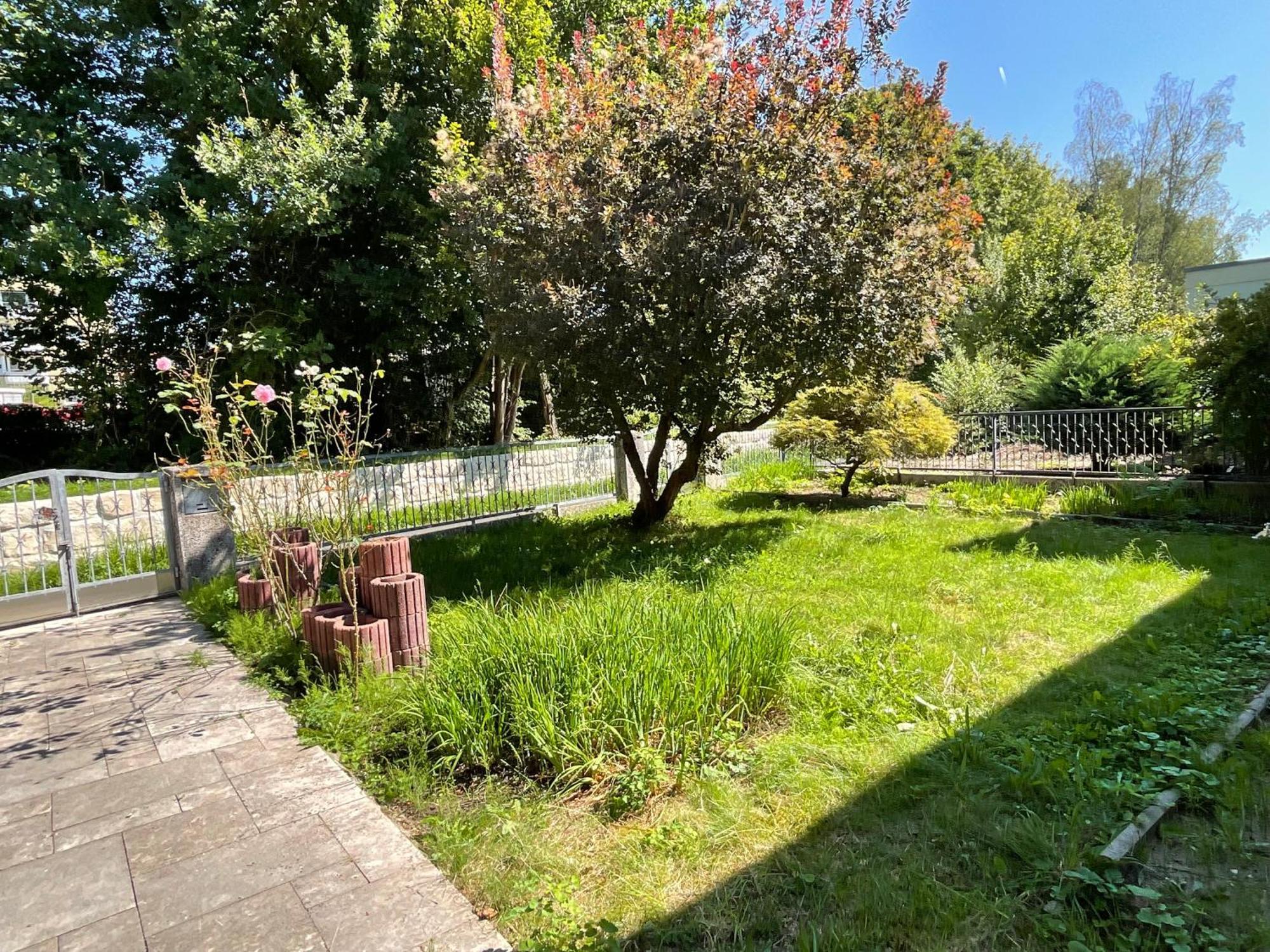 Messe-Apartment, 4 Schlafzimmer, 80 Qm, Garten - 6 Km Zur Messe, Verkehrsguenstig, Ruhig, Parkplaetze Nuremberg Bagian luar foto