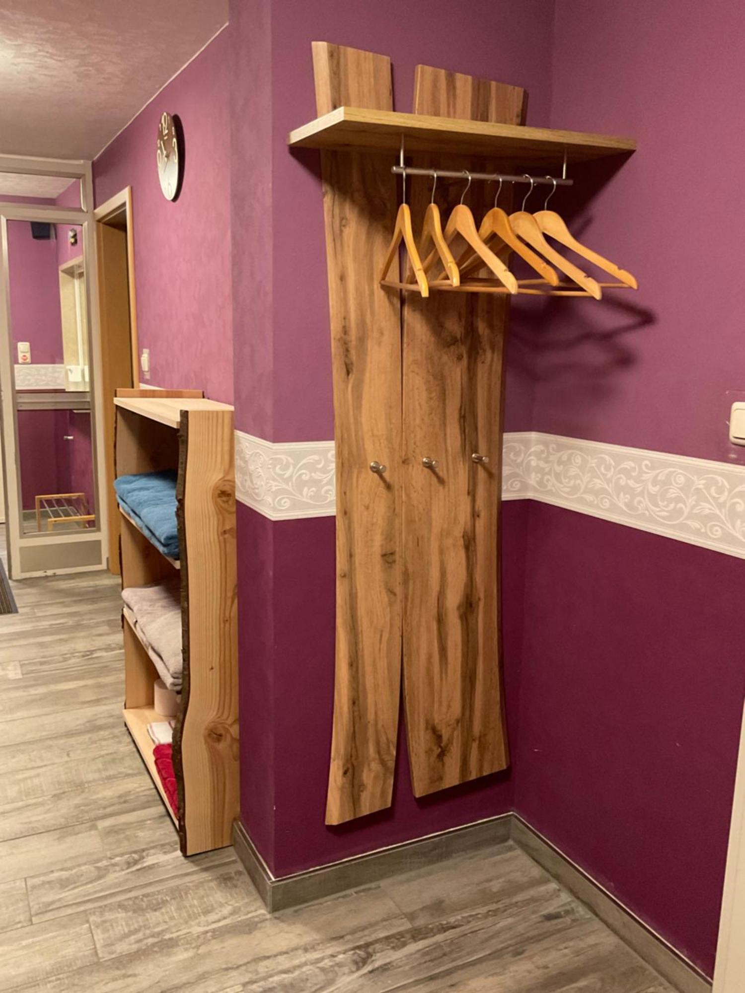 Messe-Apartment, 4 Schlafzimmer, 80 Qm, Garten - 6 Km Zur Messe, Verkehrsguenstig, Ruhig, Parkplaetze Nuremberg Bagian luar foto
